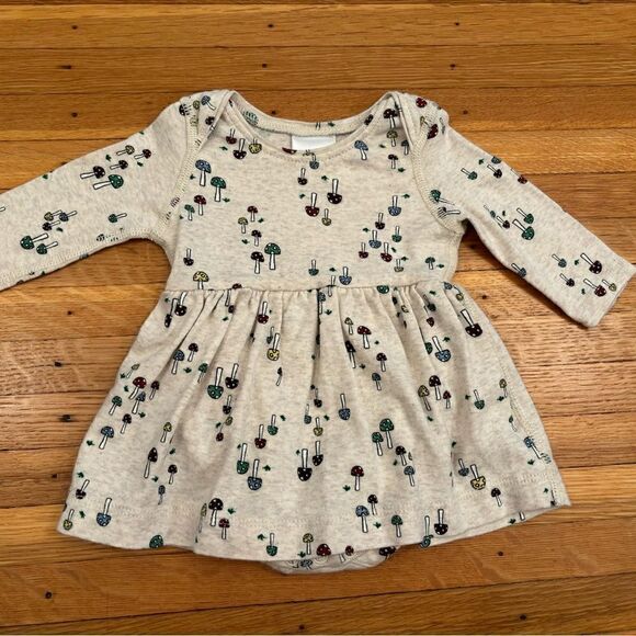 Hanna Andersson beige mushroom long sleeve dress/onesie - Picture 1 of 5